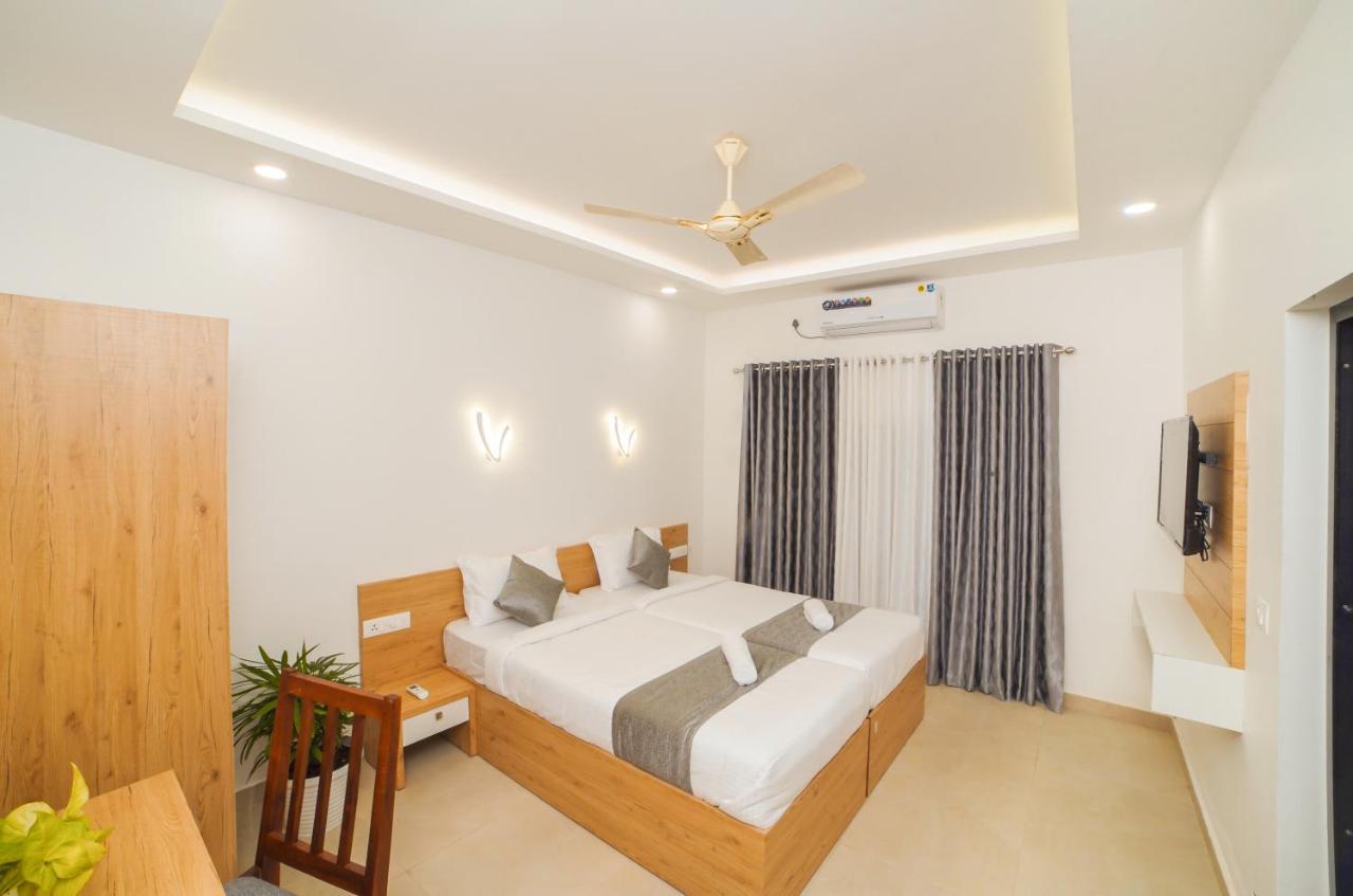 Oceana Hills Residency Hotel Alappuzha Buitenkant foto
